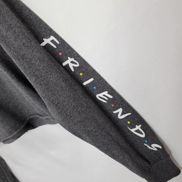 FRIENDS Cropped Boxy Long Sleeve Tee Shirt Size Medium - Picture 10 of 12